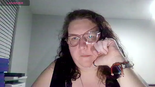 Snapshot of emberlynnix chatting on July 2026 05:59:01 AM emberlynnix online show from July 2026 05:59:01 AM