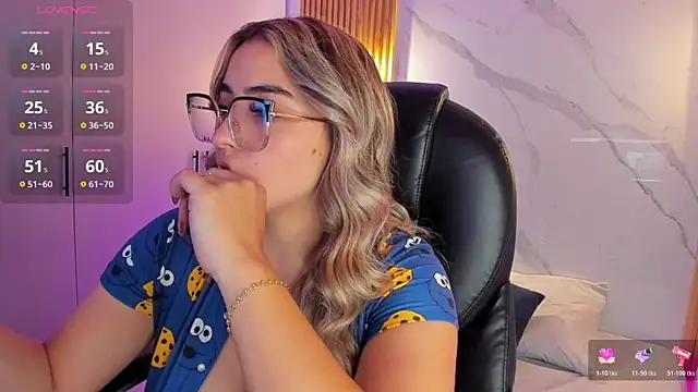 KYLIE JONES6 online show from December 2025 03:11:02 AM