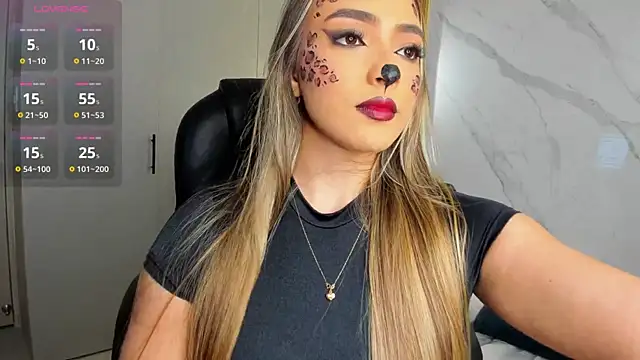 KYLIE JONES6 online show from October 2025 11:36:02 PM