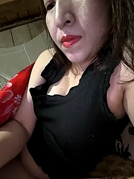 Snapshot of Ariana-Vy chatting on February 2026 07:13:01 PM Ariana-Vy online show from February 2026 07:13:01 PM