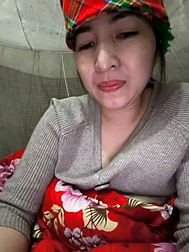 Snapshot of Ariana-Vy chatting on December 2025 12:44:02 PM Ariana-Vy online show from December 2025 12:44:02 PM