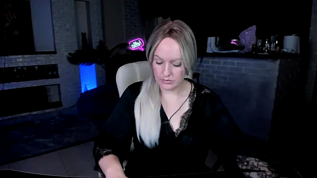 MariemLui online show from September 2025 06:03:01 AM