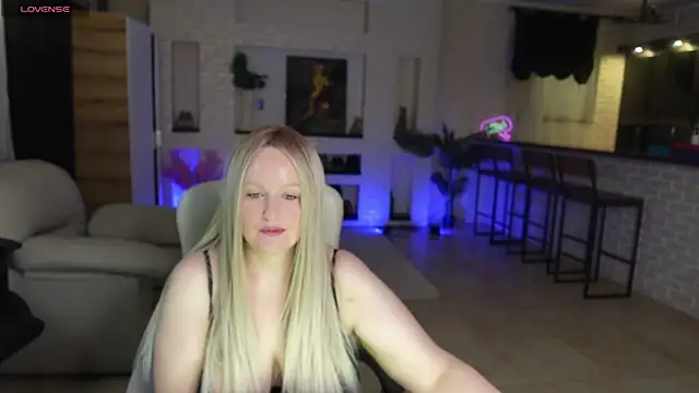 MariemLui online show from June 2026 01:27:02 PM