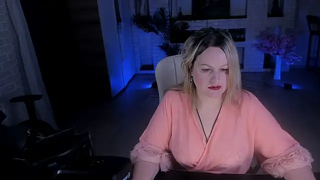 MariemLui online show from October 2025 11:01:02 AM