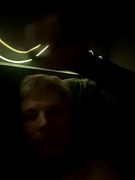  Forest Boy  online show from November 2025 04:17:01 AM