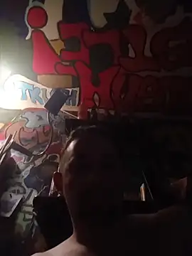 Twoslipperywhenwett online show from November 2025 04:43:02 PM