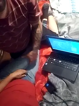 Twoslipperywhenwett online show from September 2025 08:57:01 PM