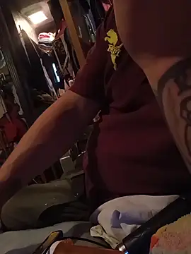 Twoslipperywhenwett online show from November 2025 04:45:02 PM