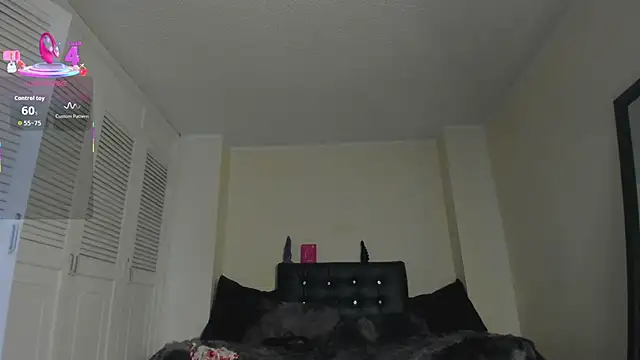 Snapshot of Draculairis chatting on October 2025 02:10:01 PM Draculairis online show from October 2025 02:10:01 PM
