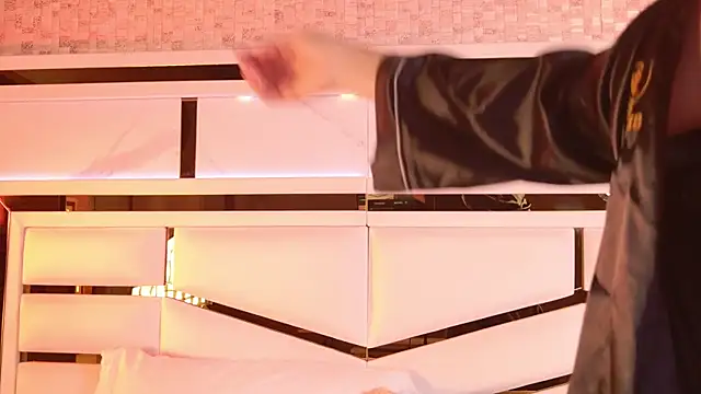 ambar rosse25 online show from October 2025 12:08:01 PM