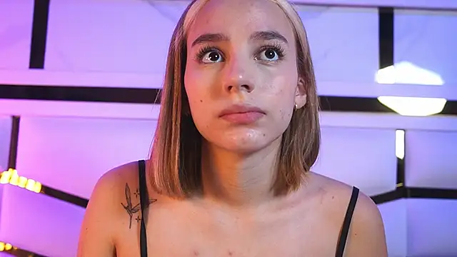 ambar rosse25 online show from February 2026 11:43:02 AM