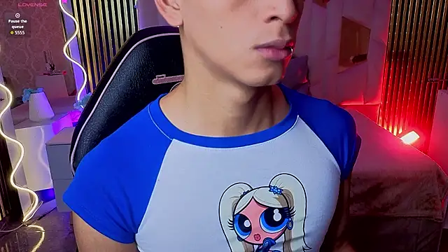 LIHIAN TAY online show from March 2026 12:05:01 PM