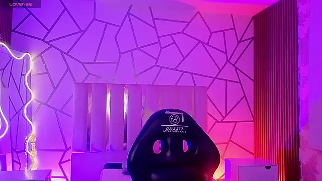 LIHIAN TAY online show from March 2026 03:19:02 AM