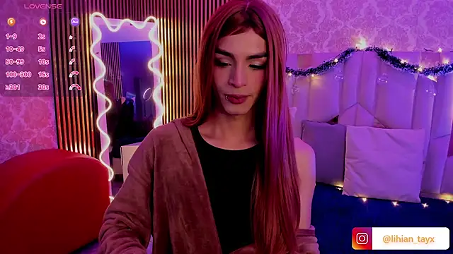 Snapshot of LIHIAN_TAY chatting on November 2025 03:29:01 AM LIHIAN TAY online show from November 2025 03:29:01 AM