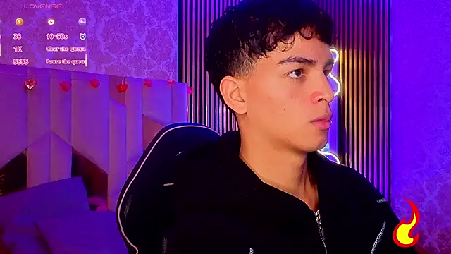 LIHIAN TAY online show from April 2026 12:23:01 PM