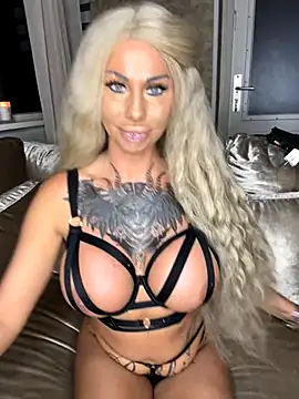 Snapshot of dutchbarbie chatting on September 2025 06:25:02 PM dutchbarbie online show from September 2025 06:25:02 PM