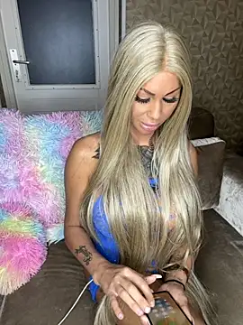 Snapshot of dutchbarbie chatting on October 2025 05:04:02 PM dutchbarbie online show from October 2025 05:04:02 PM