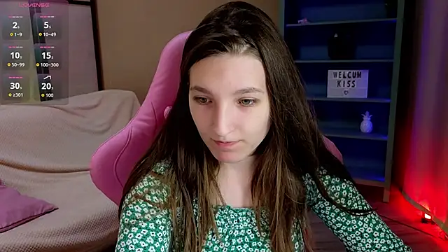 Snapshot of Mia_Myles chatting on September 2025 10:21:02 AM Mia Myles online show from September 2025 10:21:02 AM