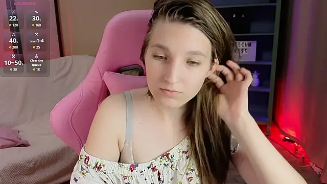 Snapshot of Mia_Myles chatting on October 2025 10:38:01 AM Mia Myles online show from October 2025 10:38:01 AM