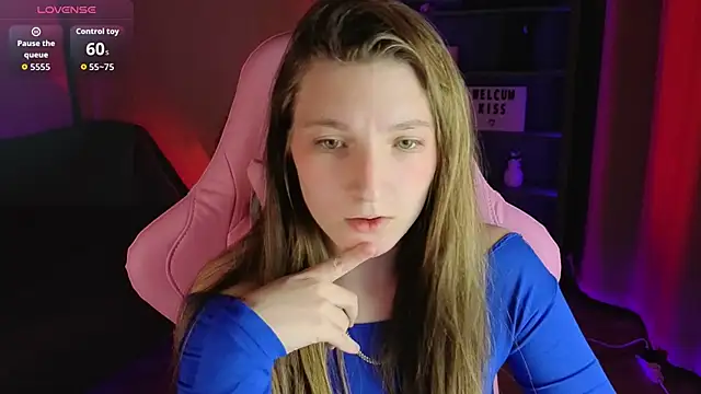 Mia Myles online show from November 2025 01:12:02 PM