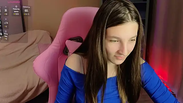 Snapshot of Mia_Myles chatting on September 2025 10:32:02 AM Mia Myles online show from September 2025 10:32:02 AM