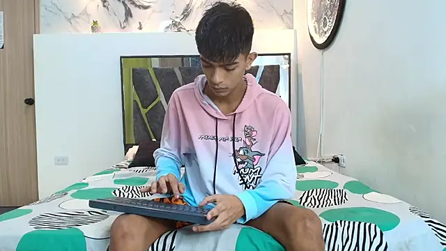 PRETTY SEX1 online show from November 2025 07:09:01 AM