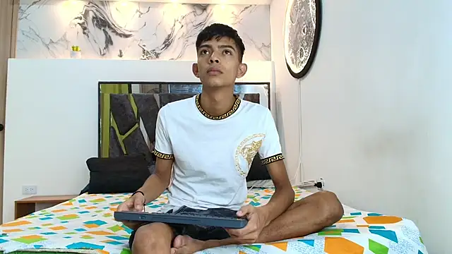 Snapshot of PRETTY_SEX1 chatting on September 2025 07:07:01 AM PRETTY SEX1 online show from September 2025 07:07:01 AM