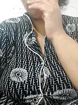 rousaa online show from January 2026 01:17:02 PM