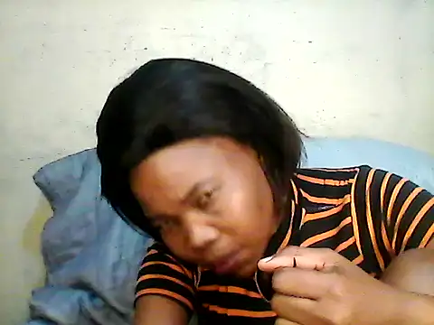 CharlotteXXX online show from April 2026 05:14:02 PM