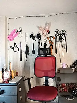 angierot2025 online show from December 2025 02:10:02 AM