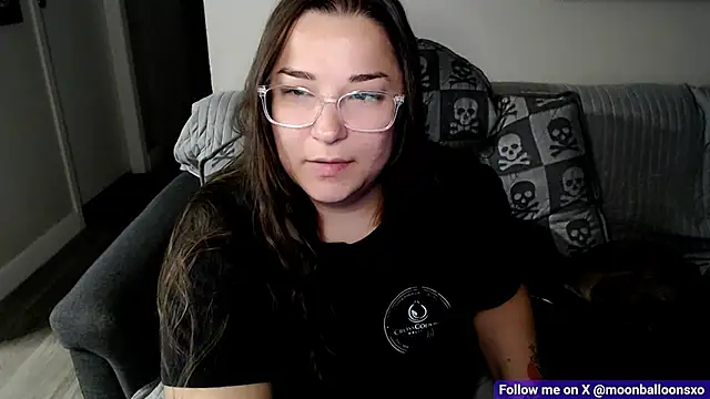 MoonBalloons online show from November 2025 03:44:02 AM