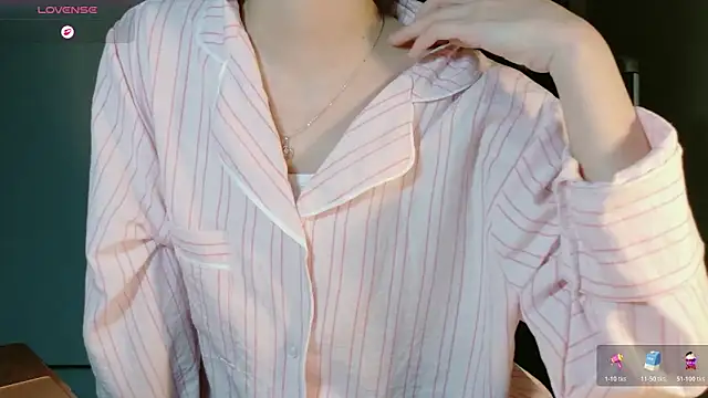 Ryeon 99 online show from March 2026 02:11:03 PM