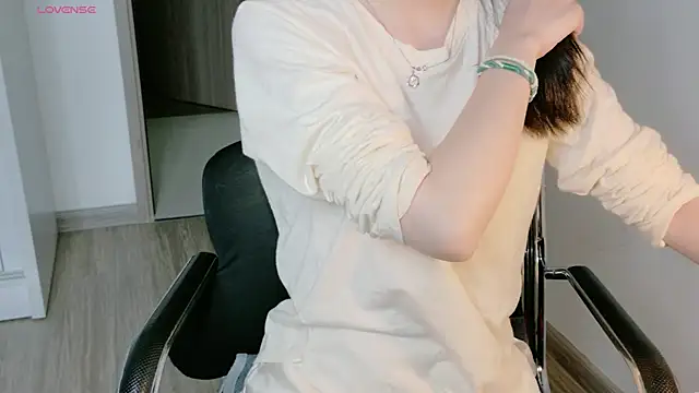 Ryeon 99 online show from May 2026 03:04:02 AM
