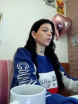 Paula Alameda online show from September 2025 03:51:01 PM