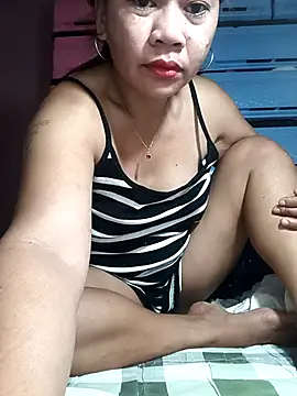 Snapshot of sexybitch_02 chatting on April 2026 07:31:02 PM sexybitch 02 online show from April 2026 07:31:02 PM
