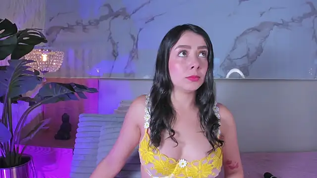 ValSmith  online show from December 2025 04:48:02 AM