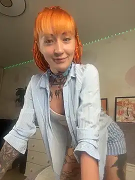 Snapshot of Lets_Fun chatting on October 2025 10:18:02 PM Lets Fun online show from October 2025 10:18:02 PM