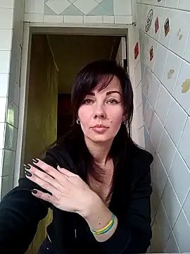 Adeline3302 online show from November 2025 01:37:02 PM