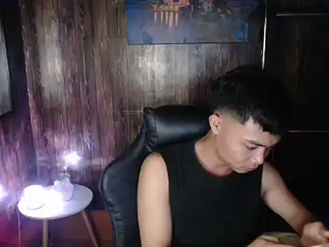 hotzachery online show from April 2026 04:42:02 PM