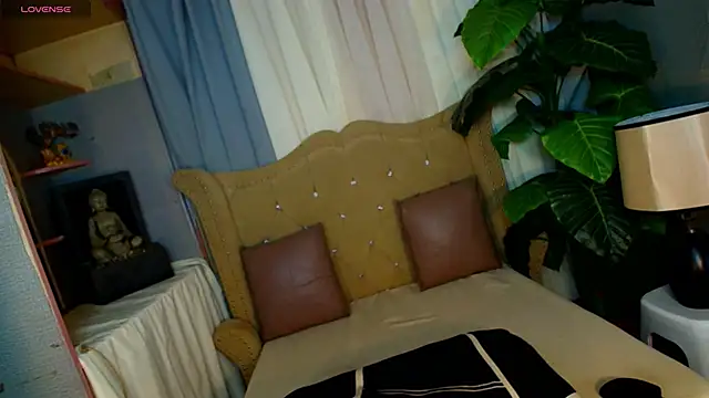 UrMassiveCockSabrinaOnTop online show from September 2025 06:26:02 PM