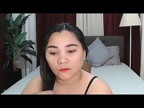 MarielRose143 online show from November 2025 04:06:02 PM