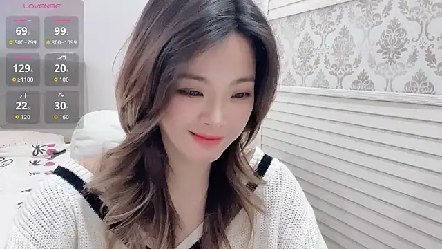 Holiland online show from November 2025 01:21:01 AM