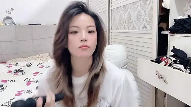 Holiland online show from November 2025 12:58:02 AM