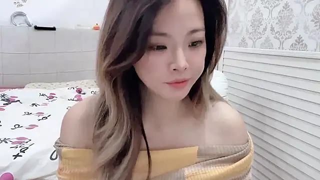 Holiland online show from November 2025 12:47:01 AM