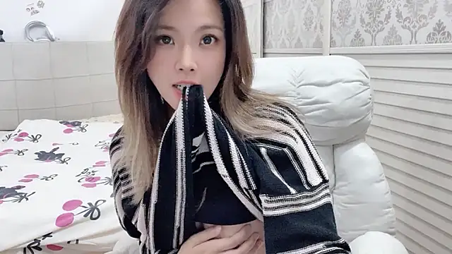 Holiland online show from October 2025 01:15:01 AM