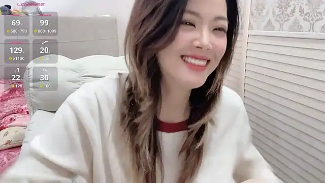 Holiland online show from December 2025 12:59:02 PM