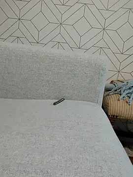 boy8540 online show from April 2026 08:05:01 AM