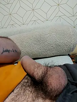 boy8540 online show from April 2026 07:59:01 AM