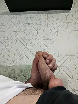 boy8540 online show from May 2026 06:28:01 PM