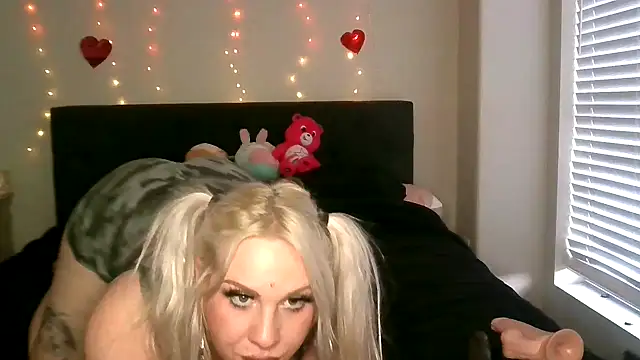 bimbopixxxie online show from February 2026 12:49:01 AM